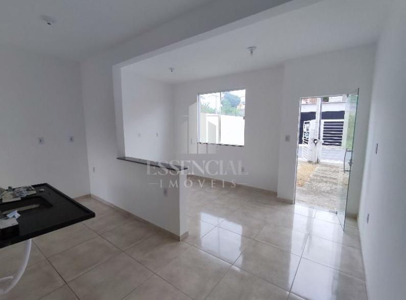 Casa à venda com 2 quartos, 150m² - Foto 4