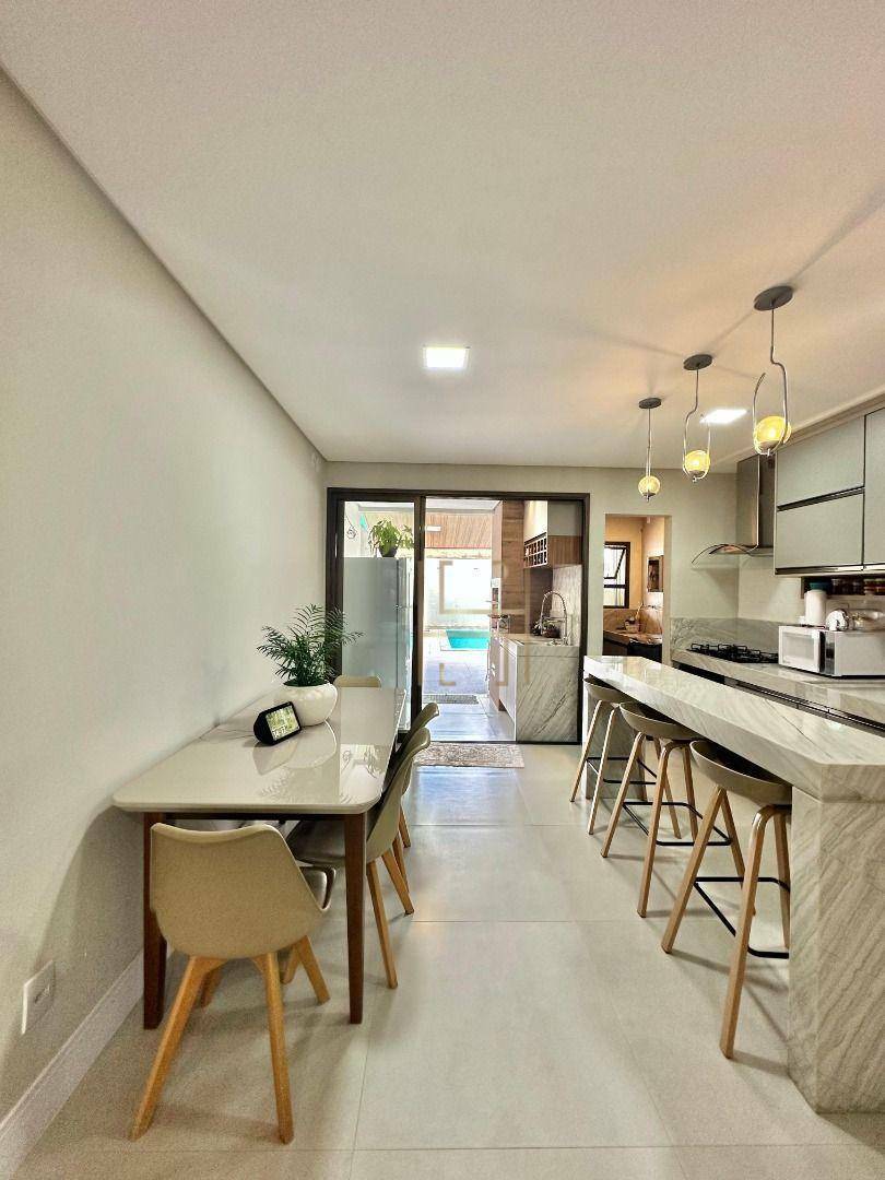 Casa, 3 quartos, 122 m² - Foto 3