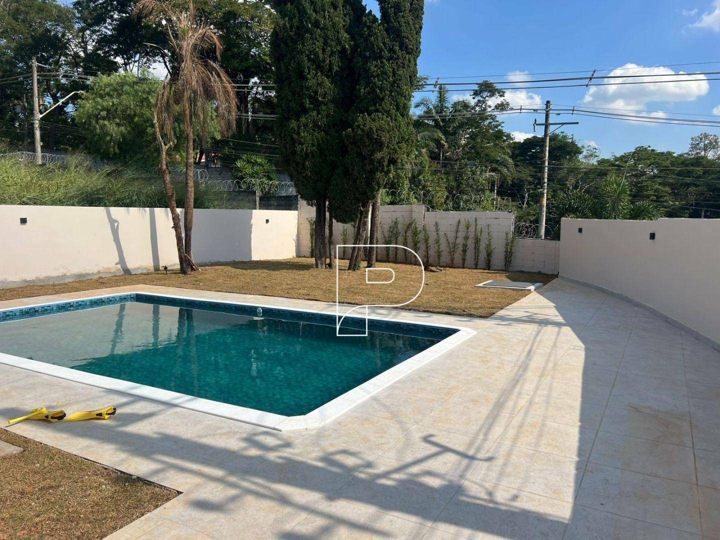 Casa de Condomínio à venda com 4 quartos, 280m² - Foto 2