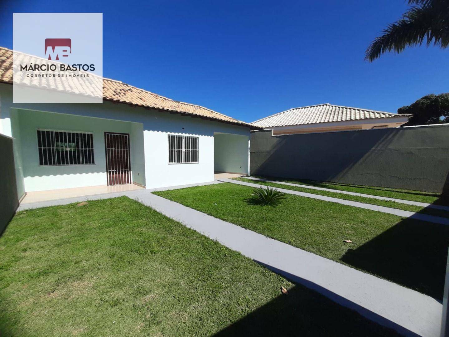 Casa à venda com 2 quartos, 80m² - Foto 1