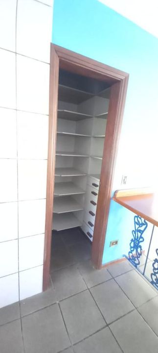 Casa de Condomínio à venda com 4 quartos, 300m² - Foto 20