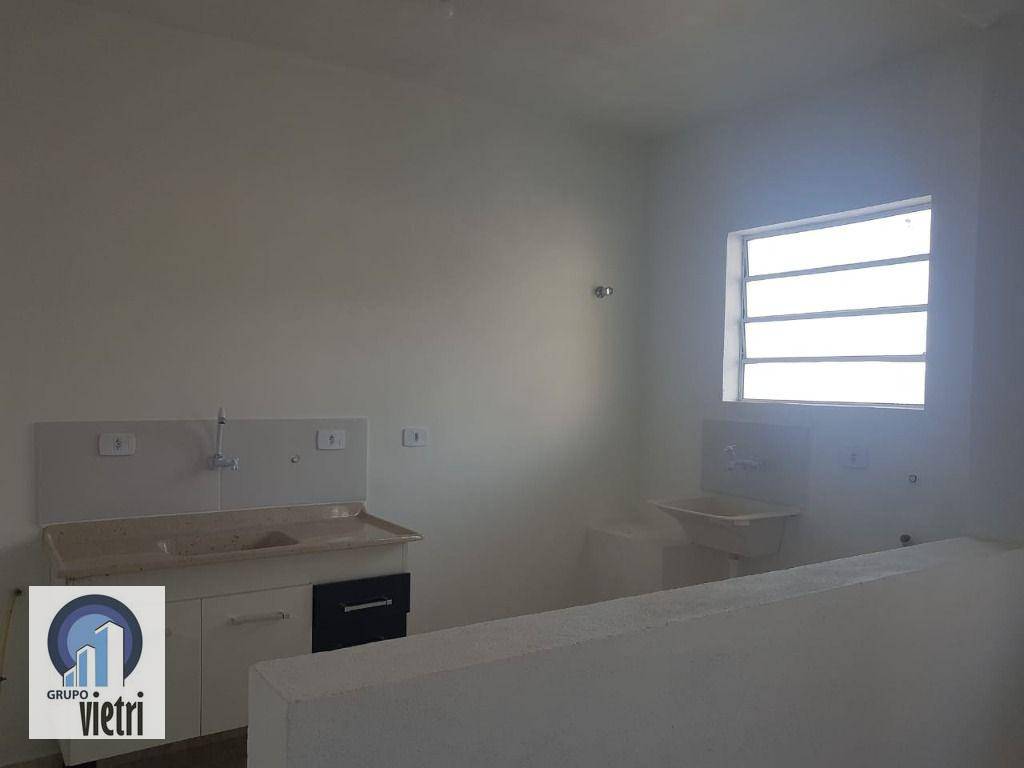 Casa para alugar com 2 quartos, 70m² - Foto 16