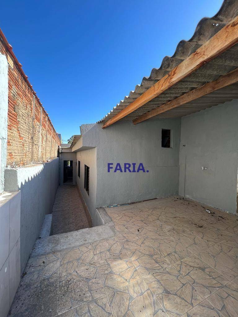 Casa à venda com 2 quartos, 100m² - Foto 7