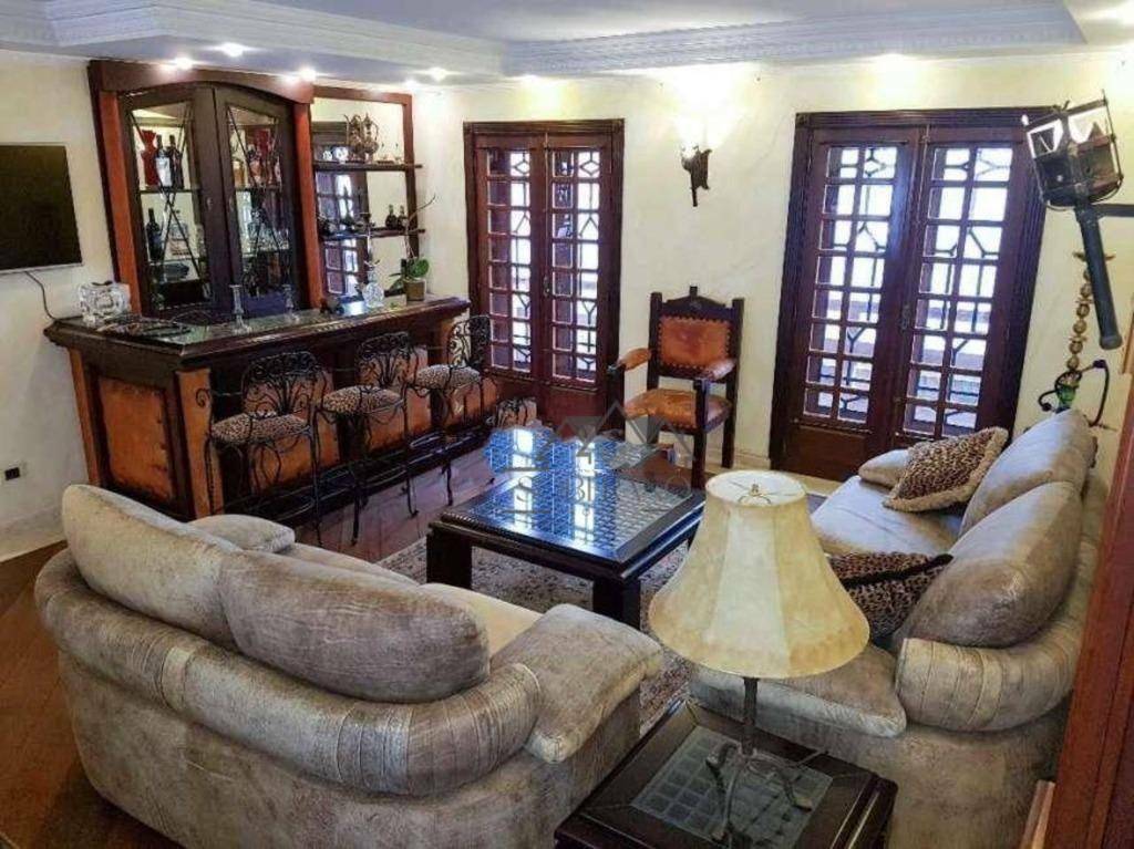 Sobrado à venda com 5 quartos, 850m² - Foto 4