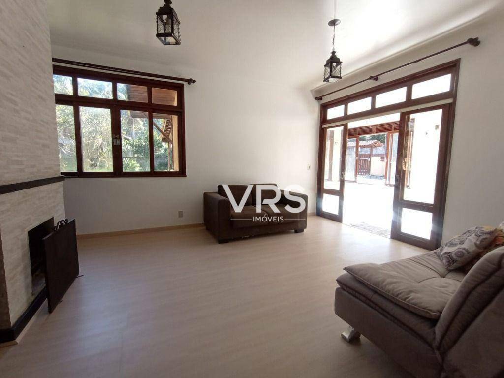 Casa à venda com 3 quartos, 133m² - Foto 16