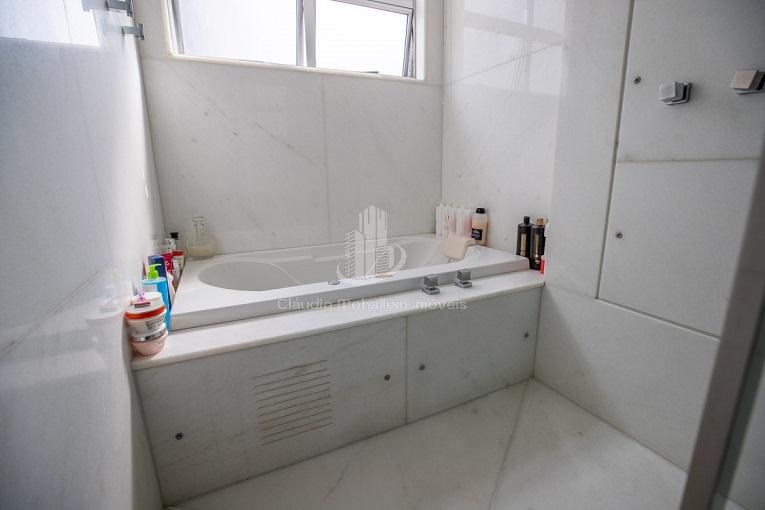 Apartamento à venda com 4 quartos, 217m² - Foto 19