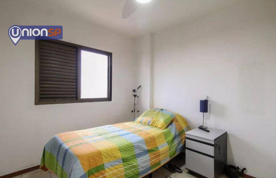 Apartamento à venda e aluguel com 3 quartos, 100m² - Foto 4