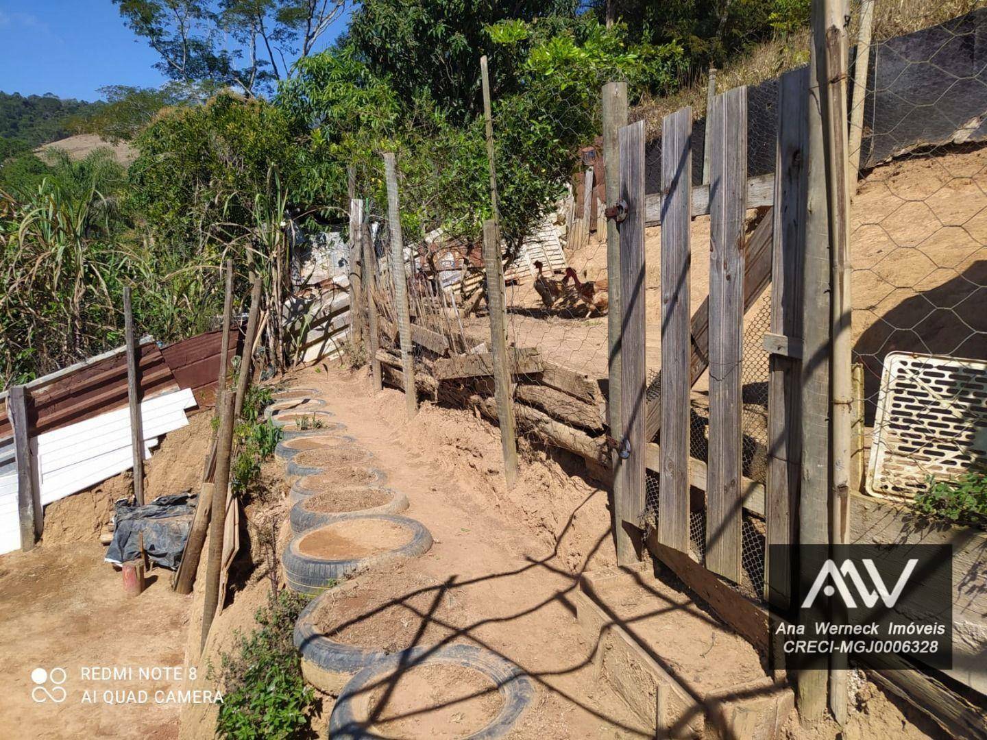 Casa à venda com 2 quartos, 200m² - Foto 17