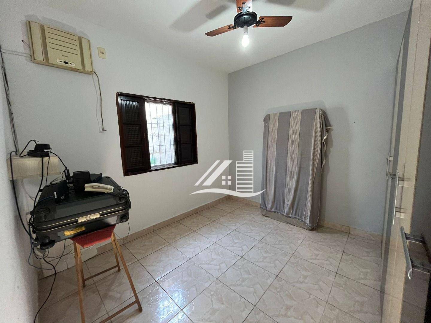 Casa à venda com 2 quartos, 67m² - Foto 9