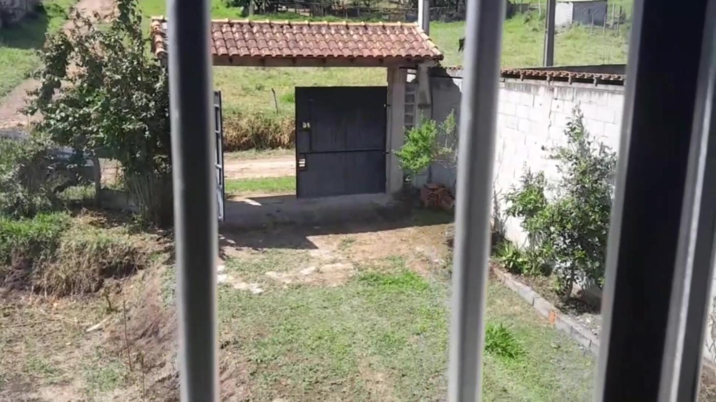 Chácara à venda com 2 quartos, 1800m² - Foto 11