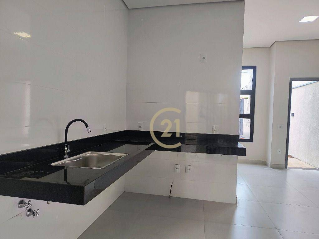 Casa à venda com 3 quartos, 108m² - Foto 5