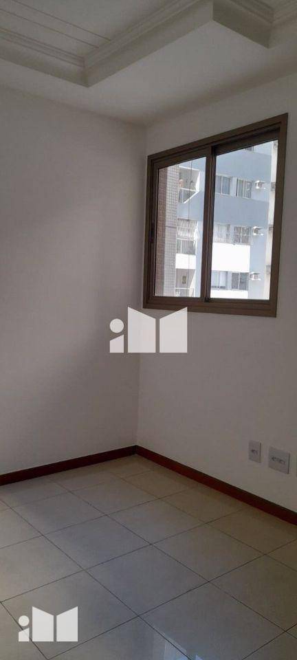 Apartamento à venda com 4 quartos, 141m² - Foto 7