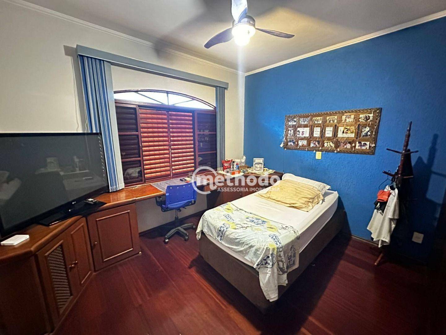Casa de Condomínio à venda com 4 quartos, 300m² - Foto 23