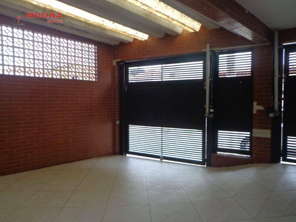 Sobrado à venda com 3 quartos, 148m² - Foto 2