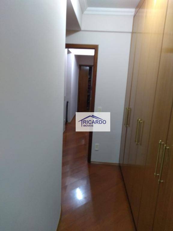 Apartamento à venda com 3 quartos, 140m² - Foto 8