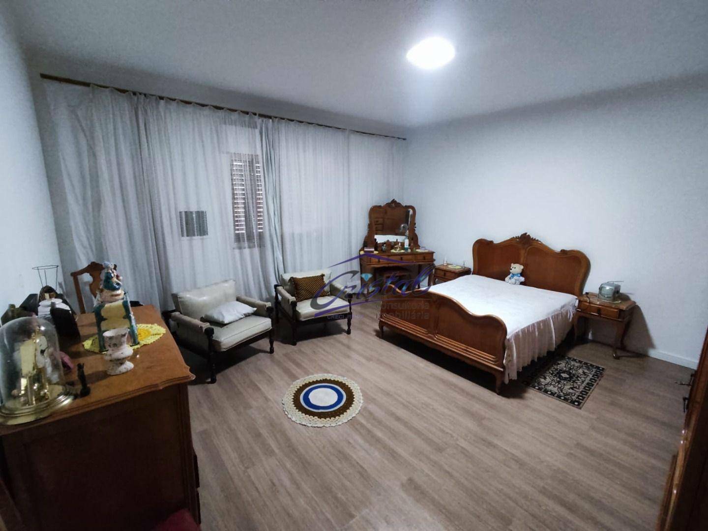 Casa para alugar com 3 quartos, 220m² - Foto 11