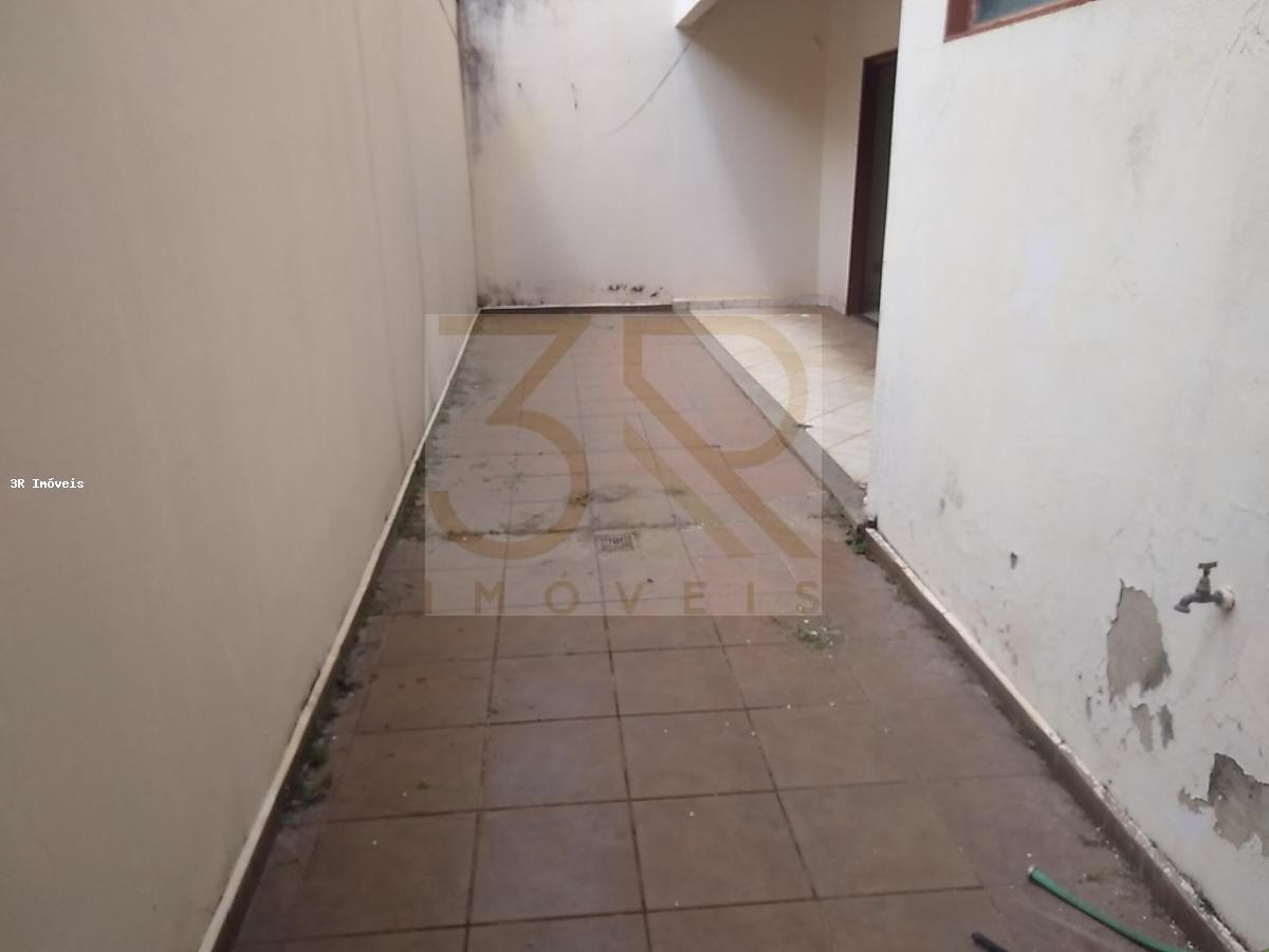 Apartamento à venda com 3 quartos, 101m² - Foto 11