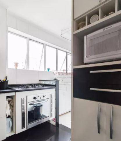 Apartamento à venda com 2 quartos, 72m² - Foto 8