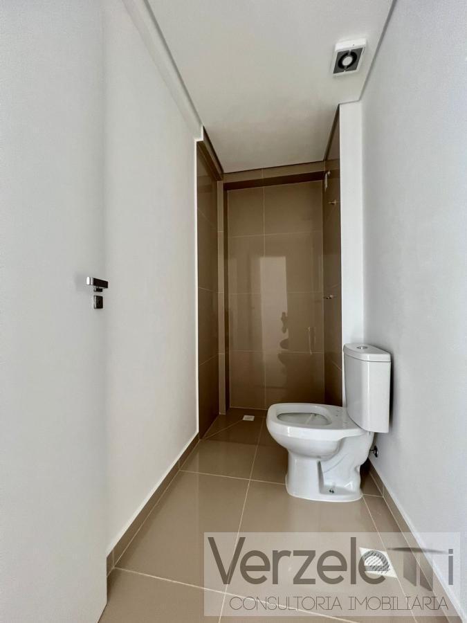 Apartamento à venda com 3 quartos, 179m² - Foto 39