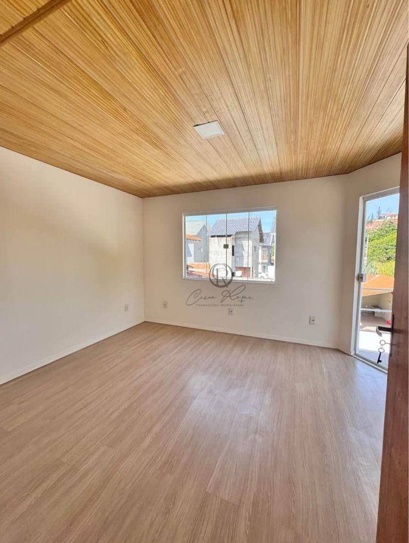 Casa para alugar com 3 quartos, 85m² - Foto 2