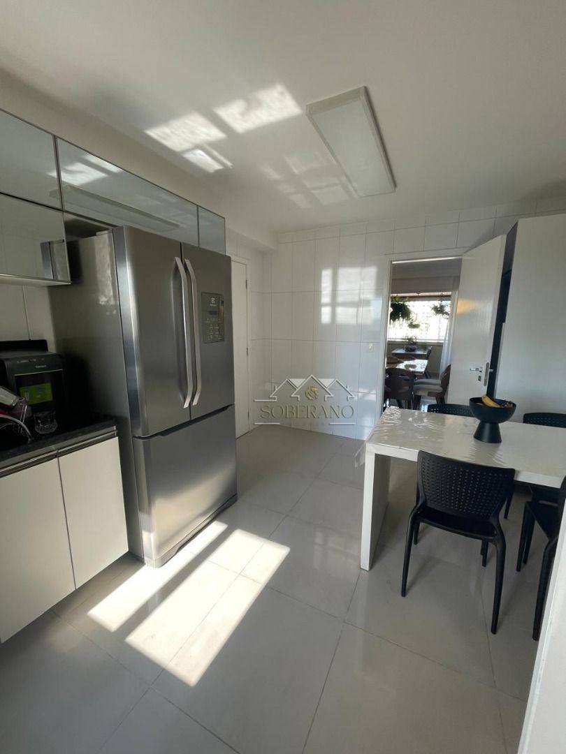 Apartamento à venda com 3 quartos, 128m² - Foto 10