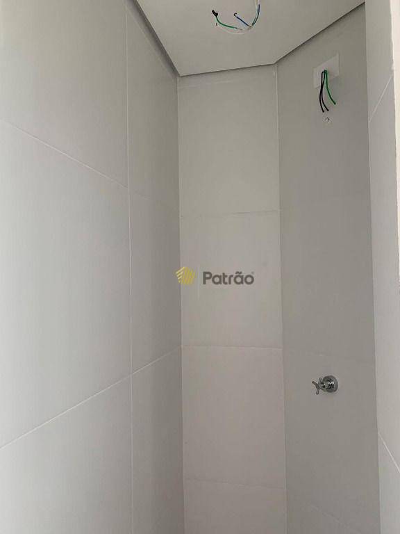 Apartamento à venda com 2 quartos, 69m² - Foto 11