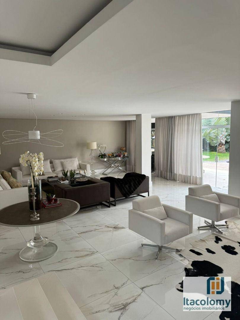 Casa de Condomínio para alugar com 4 quartos, 520m² - Foto 22