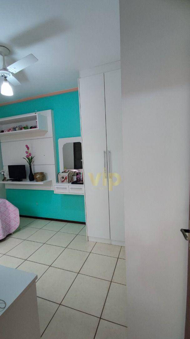 Casa à venda com 3 quartos, 158m² - Foto 19