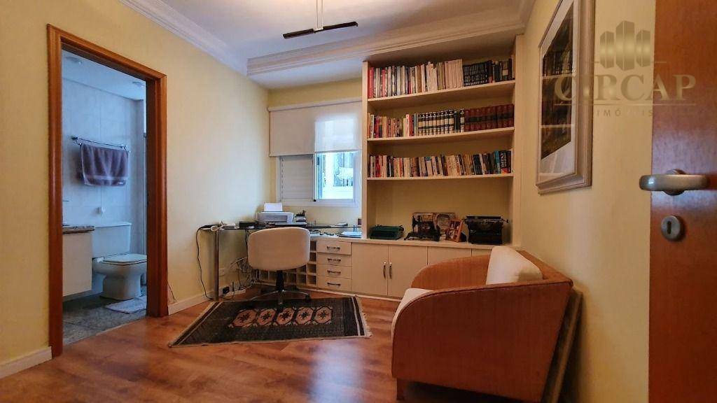 Apartamento à venda com 4 quartos, 189m² - Foto 11