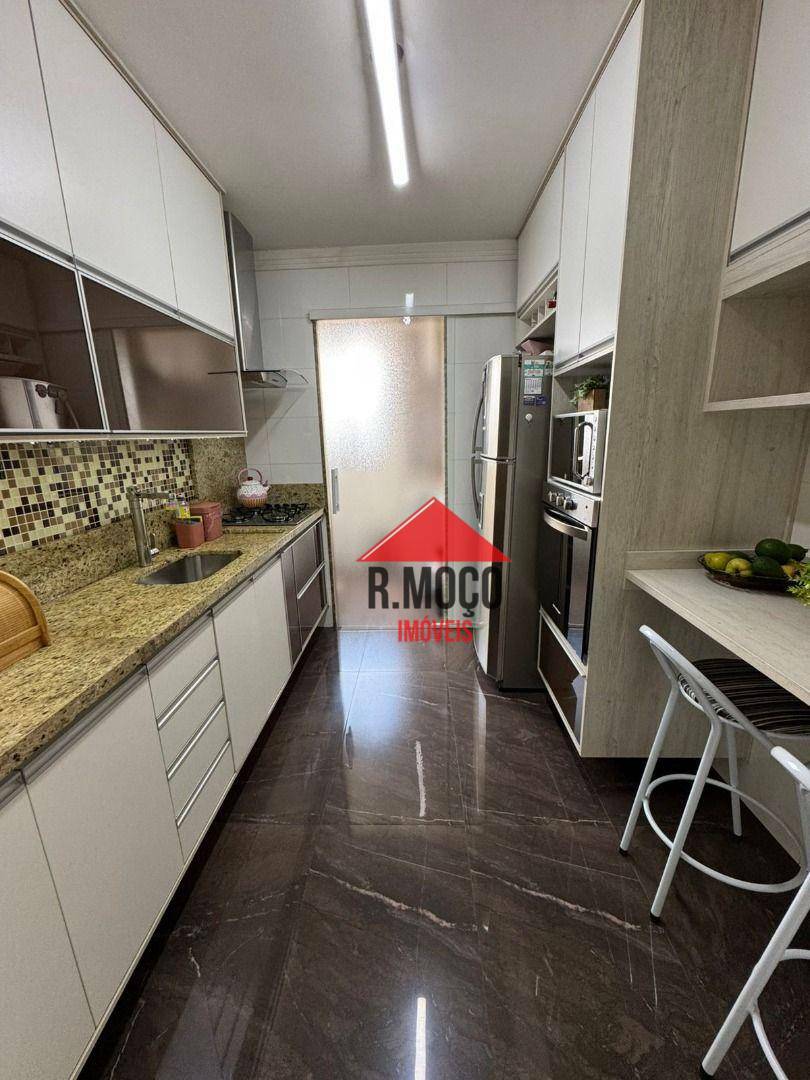 Apartamento à venda com 3 quartos, 70m² - Foto 42