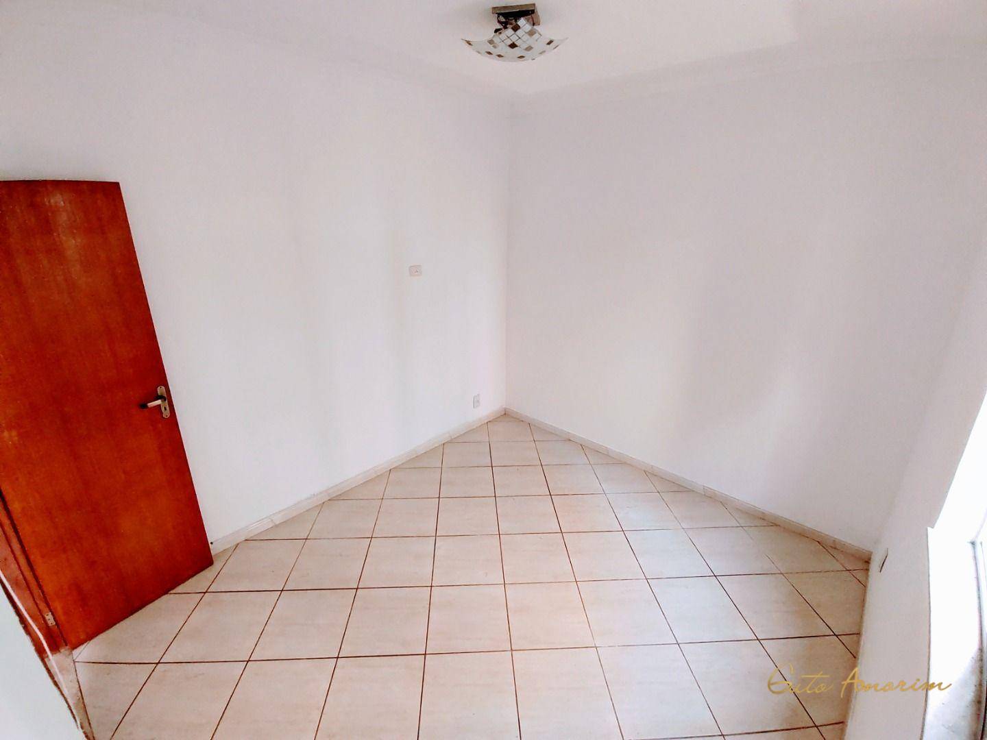 Apartamento para alugar com 2 quartos, 68m² - Foto 10