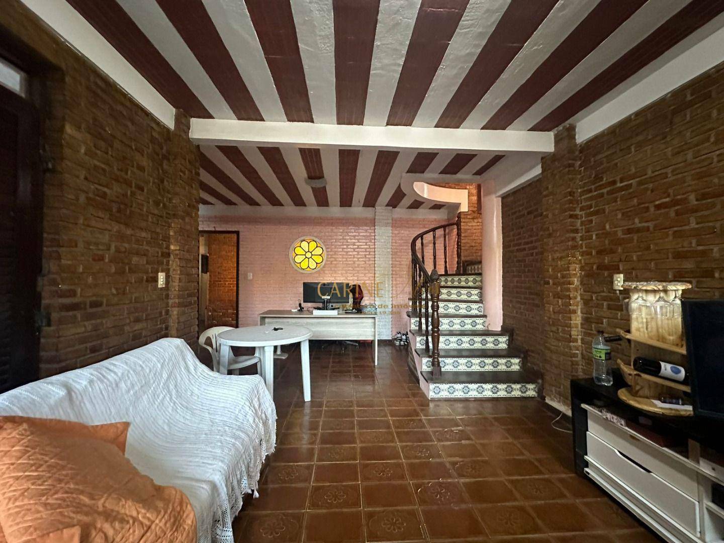 Casa à venda com 3 quartos, 170m² - Foto 8