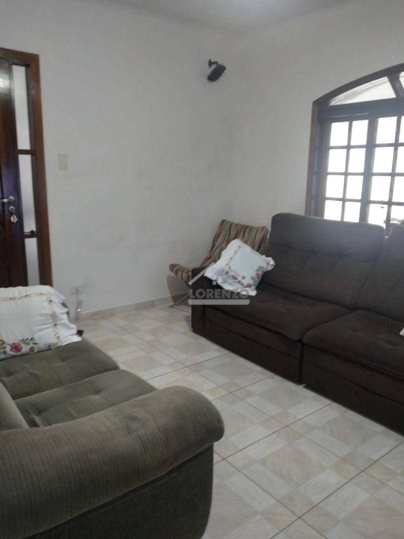 Casa à venda com 3 quartos, 182m² - Foto 2