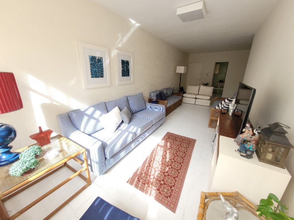 Apartamento à venda com 3 quartos, 120m² - Foto 1