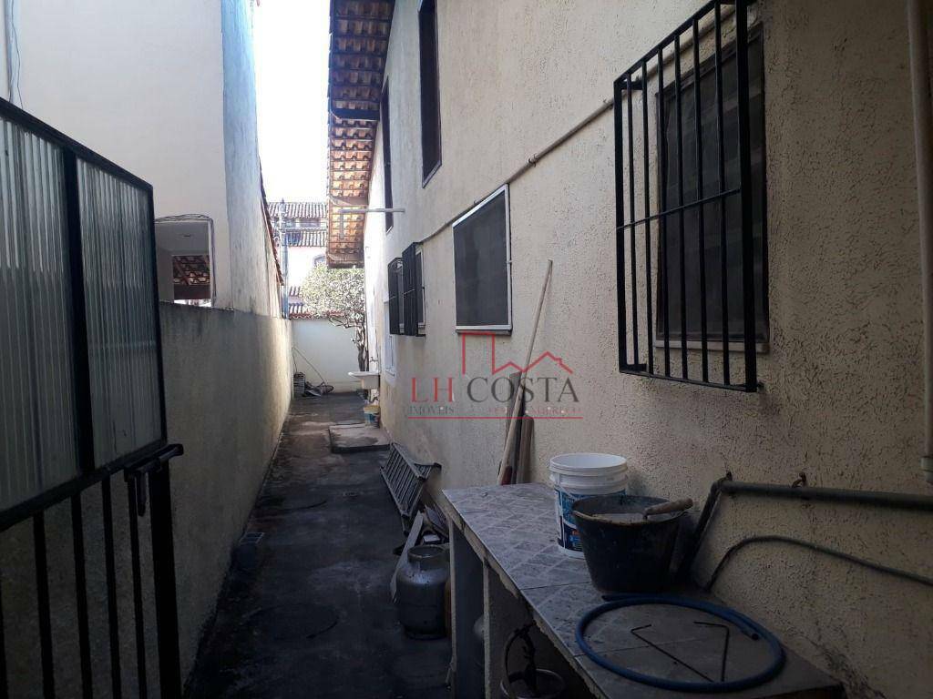 Casa à venda com 3 quartos, 270m² - Foto 19