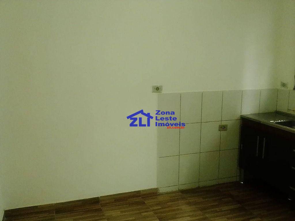 Casa para alugar com 1 quarto, 50m² - Foto 11