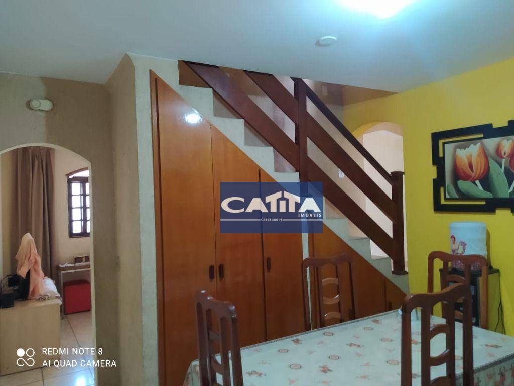 Sobrado à venda com 4 quartos, 350m² - Foto 1