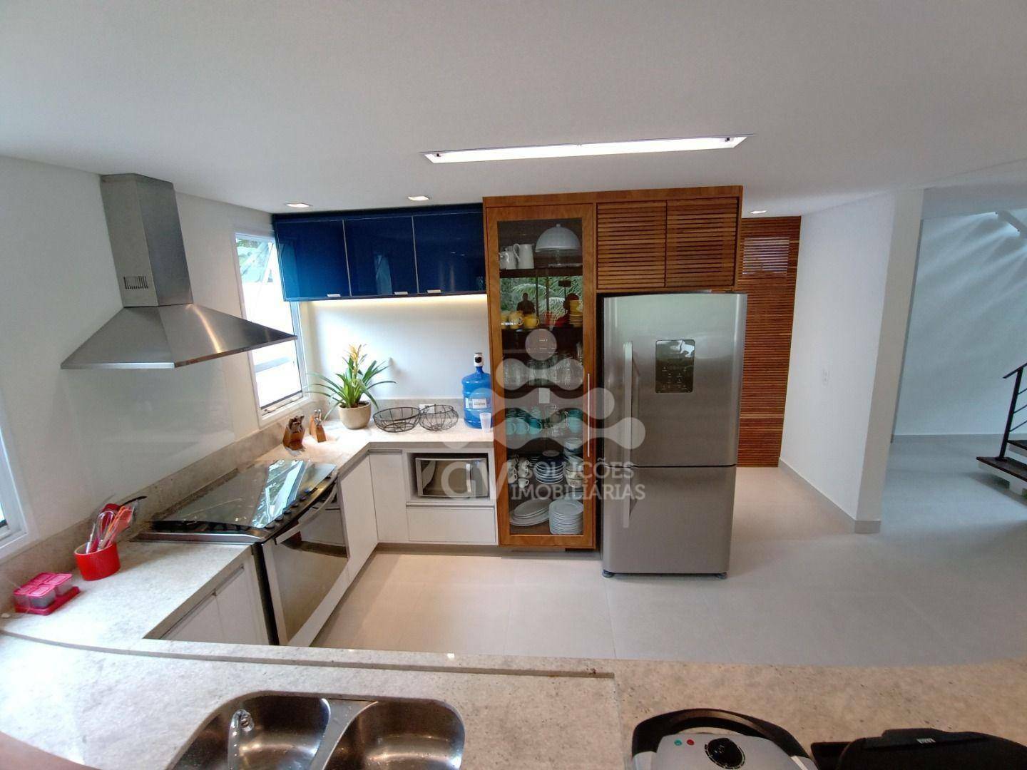 Casa de Condomínio à venda com 6 quartos, 375m² - Foto 21