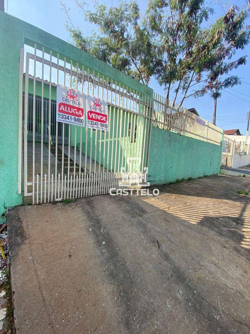 Casa à venda e aluguel com 2 quartos, 130m² - Foto 2