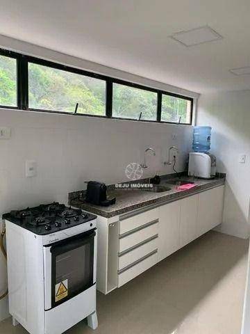 Apartamento à venda com 3 quartos, 159m² - Foto 7