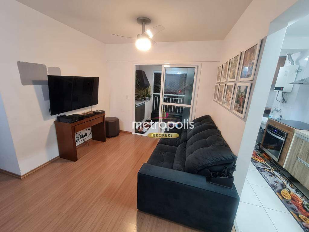 Apartamento à venda com 2 quartos, 67m² - Foto 2