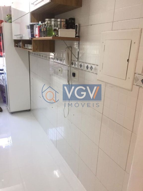 Apartamento à venda com 2 quartos, 55m² - Foto 12