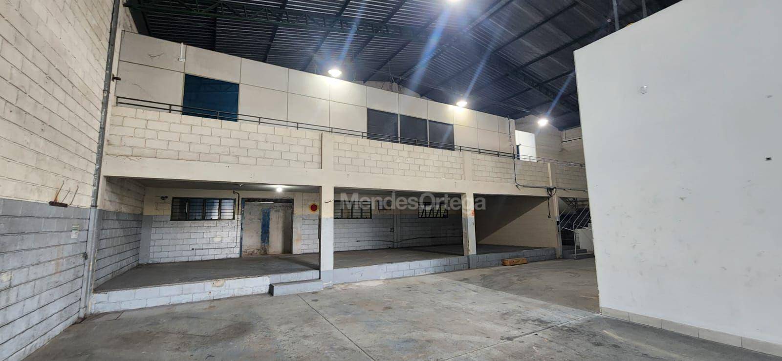 Depósito-Galpão-Armazém para alugar, 520m² - Foto 4