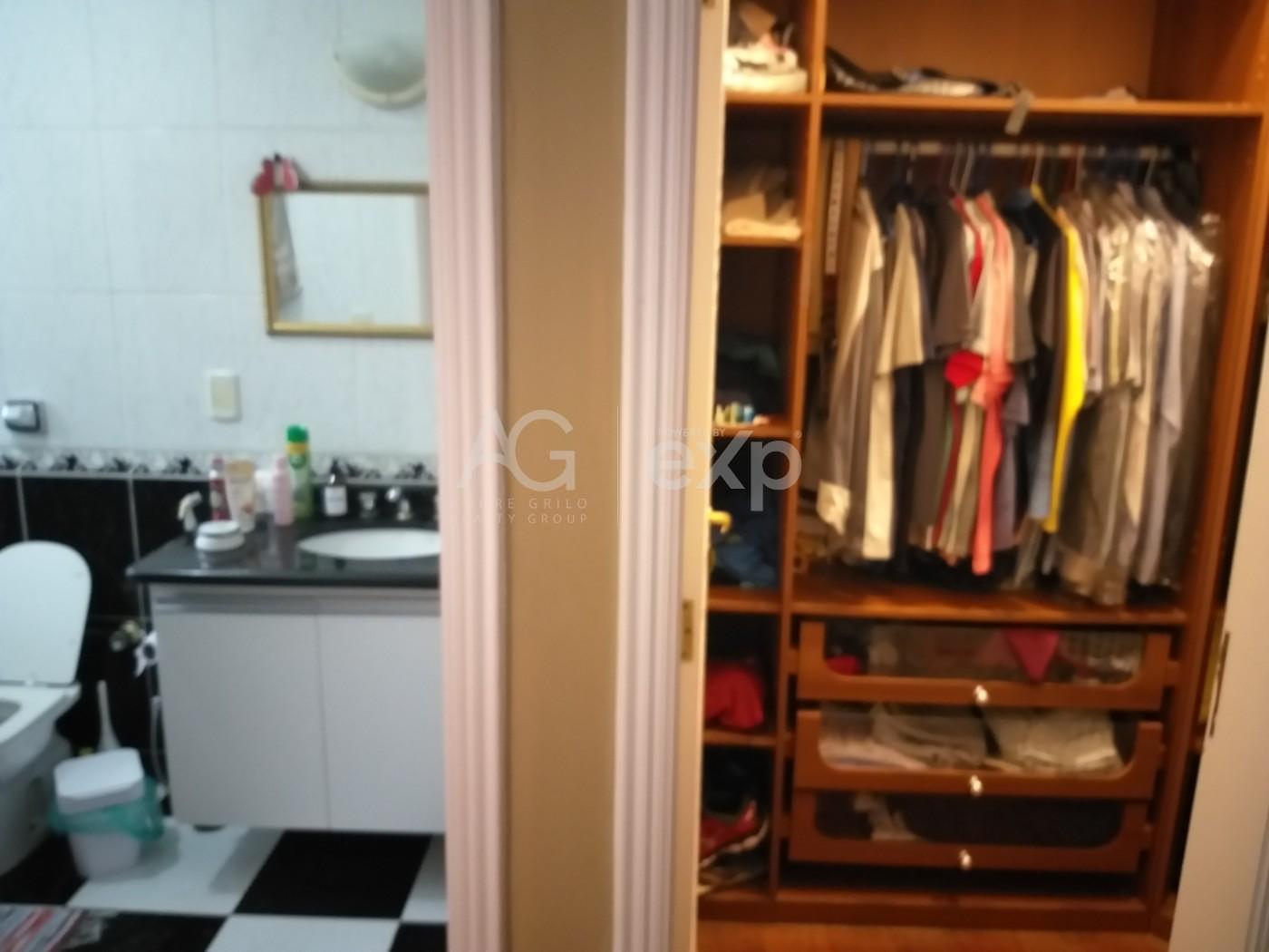 Casa à venda com 4 quartos, 584m² - Foto 12