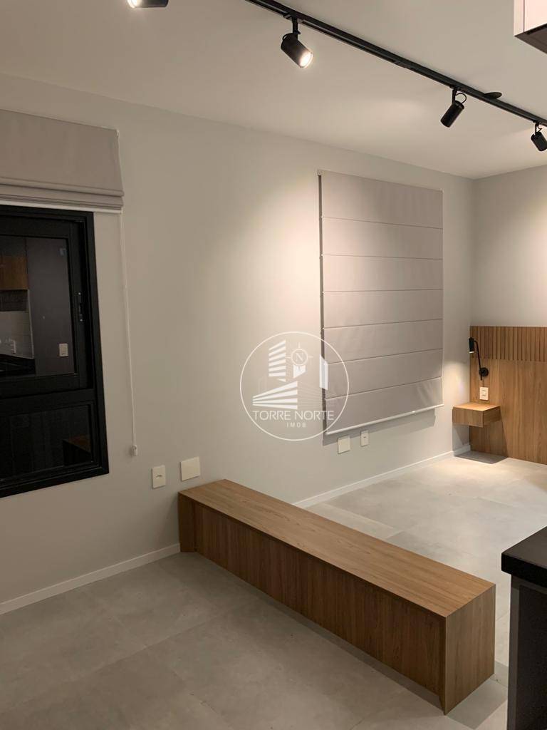 Apartamento à venda com 1 quarto, 32m² - Foto 25