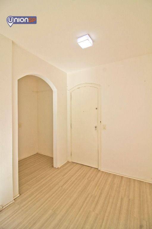 Apartamento à venda com 1 quarto, 30m² - Foto 5