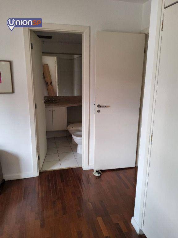 Apartamento à venda com 3 quartos, 197m² - Foto 14