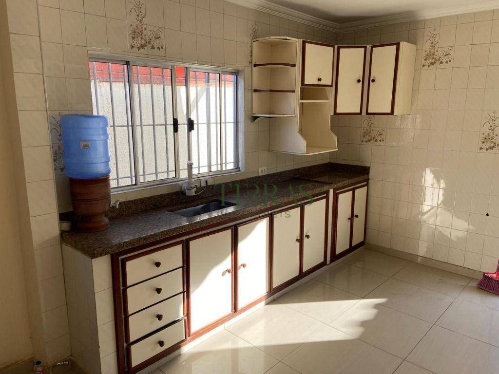 Casa de Condomínio à venda com 3 quartos, 195m² - Foto 9