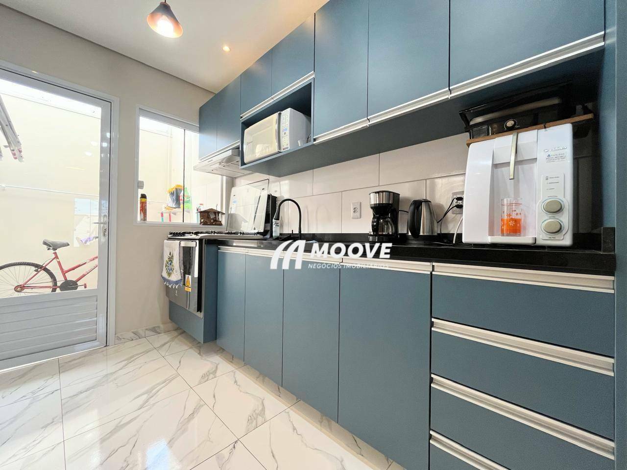 Casa à venda com 2 quartos, 60m² - Foto 7