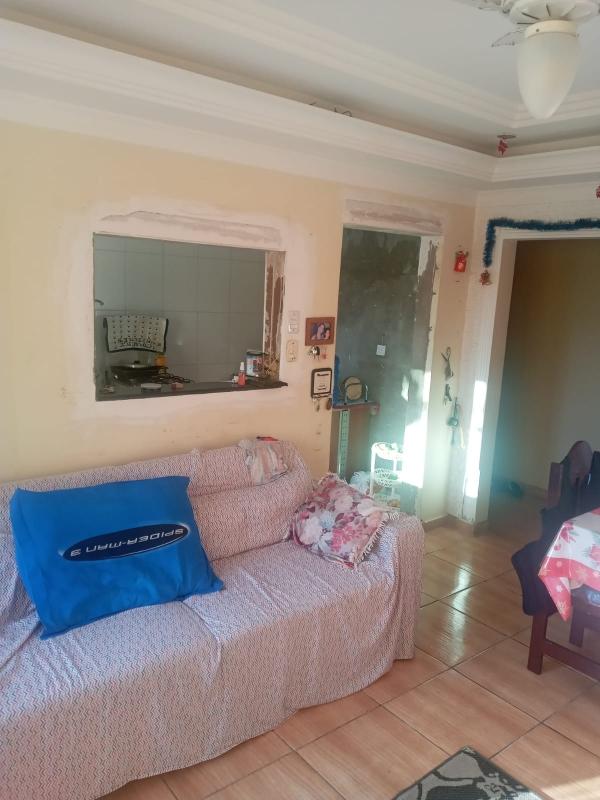 Apartamento à venda com 2 quartos, 65m² - Foto 2